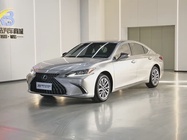 Lexus ES 2022