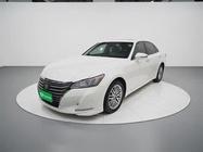 Toyota Crown 2015