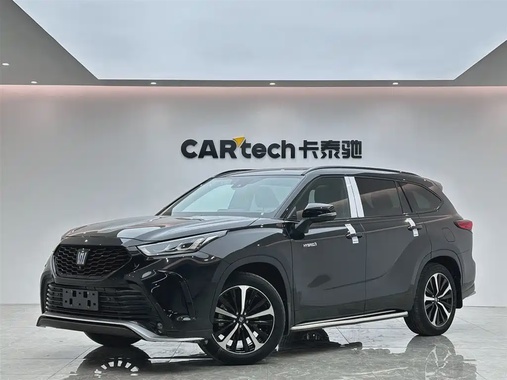 Toyota Crown Kluger 2022