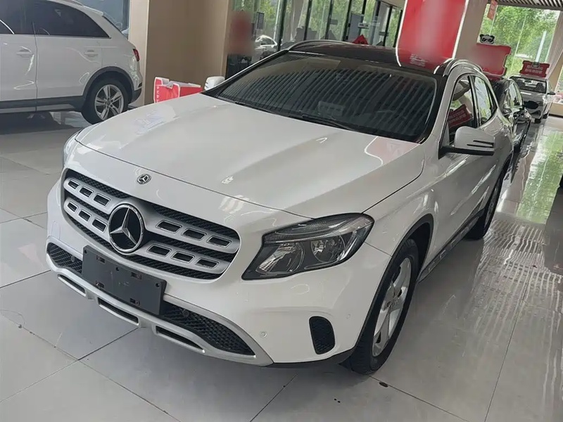 Mercedes-Benz GLA-Class