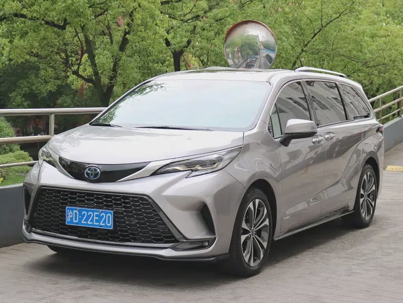 Toyota Granvia
