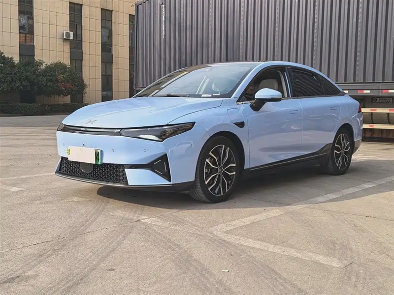 XPeng P5