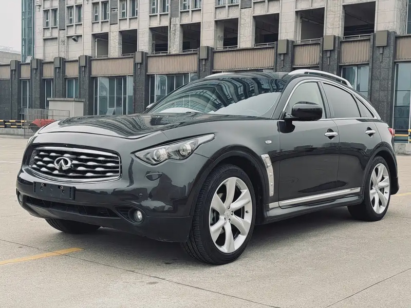 Infiniti FX