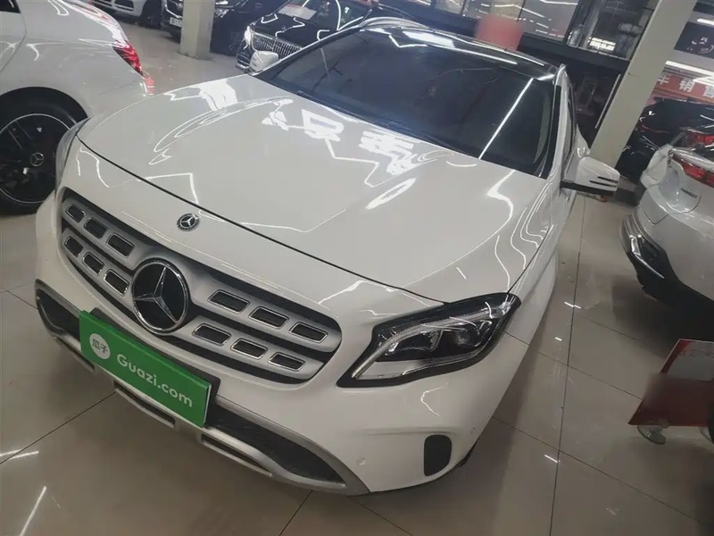 Mercedes-Benz GLA-Class