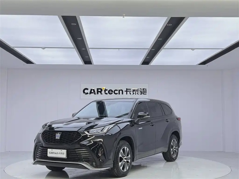 Toyota Crown Kluger
