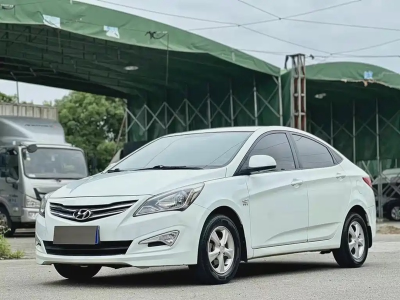 Hyundai Verna