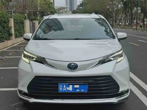 Toyota Sienna 2022