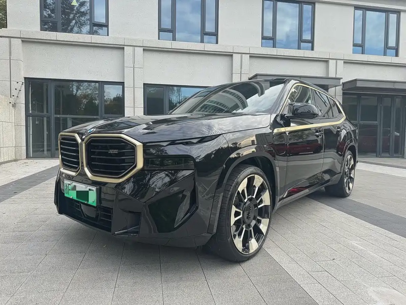 BMW XM