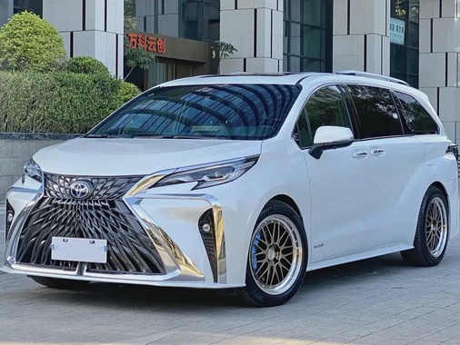 Toyota Sienna 2023