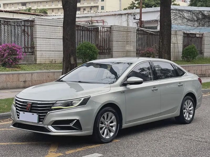 Roewe i6