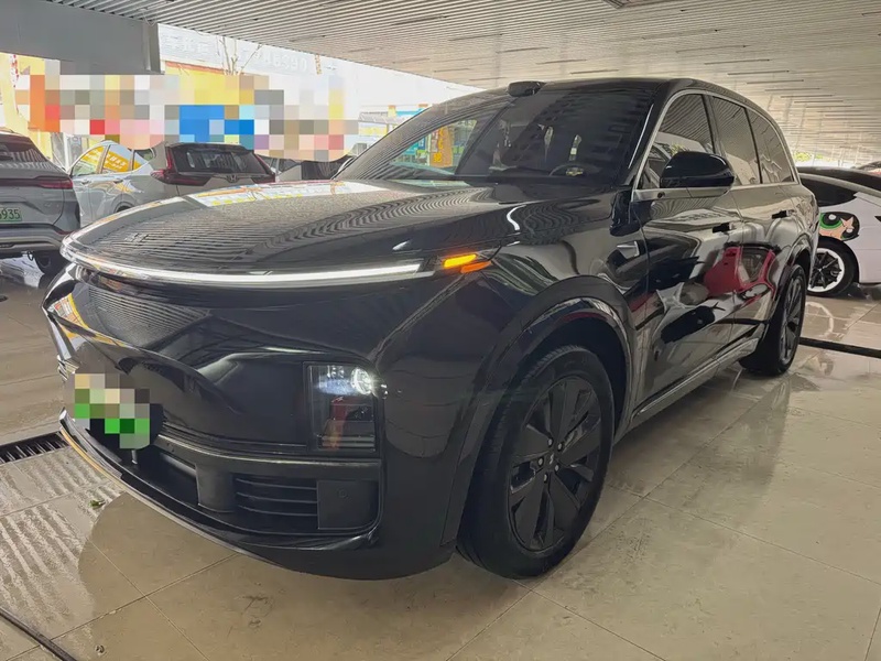Li Auto L8