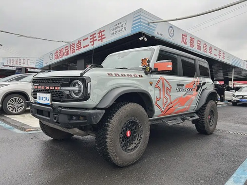 Ford Bronco 2024