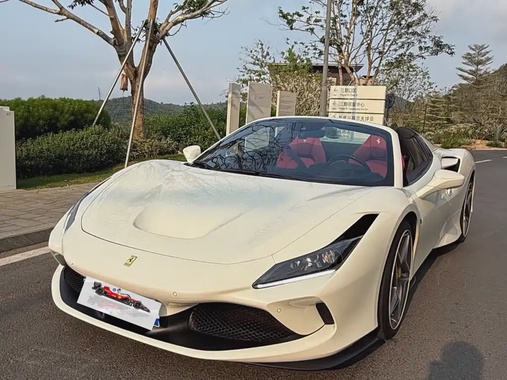 Ferrari F8 2022