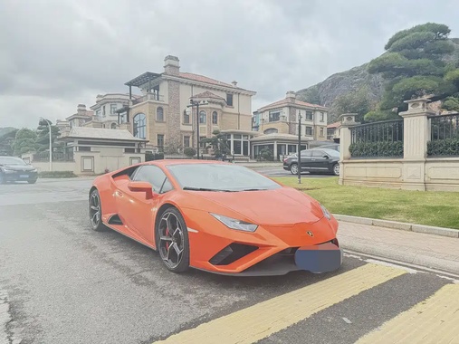 Lamborghini Huracan 2022