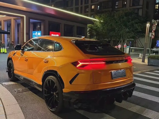 Lamborghini Urus 2020