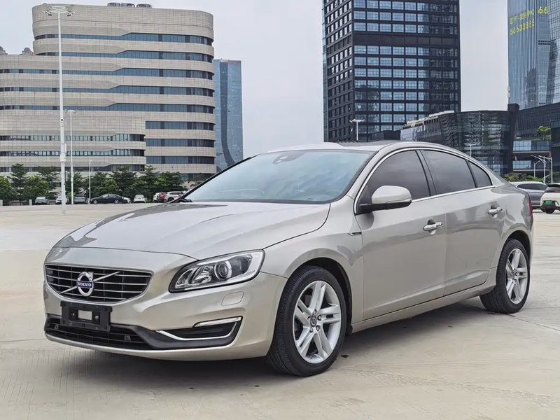 Volvo S60