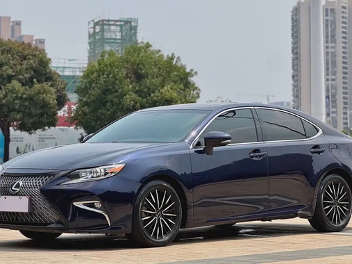 Lexus ES 2018
