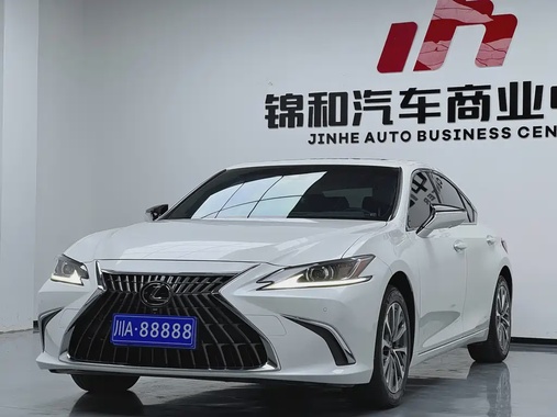 Lexus ES 2023