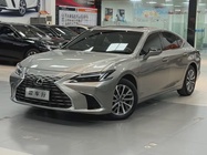 Lexus ES 2025