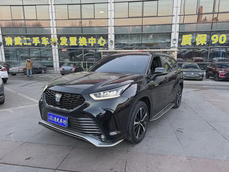 Toyota Crown Kluger