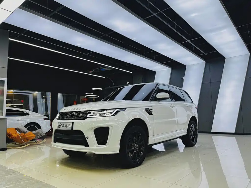 Land Rover Sport