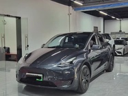 Tesla Model Y 2025