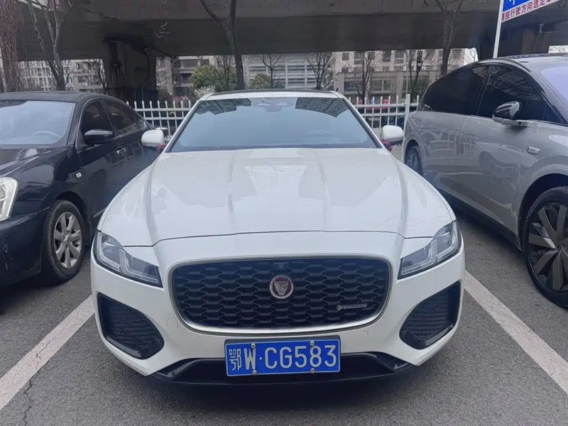 Jaguar XFL