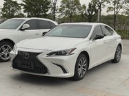Lexus ES 2021