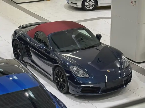 Porsche 718 2017