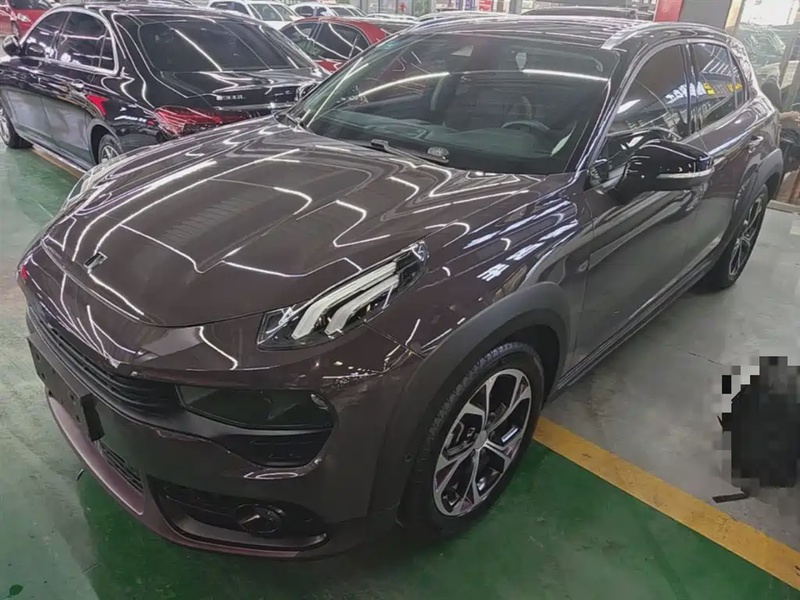 Lynk & Co 02