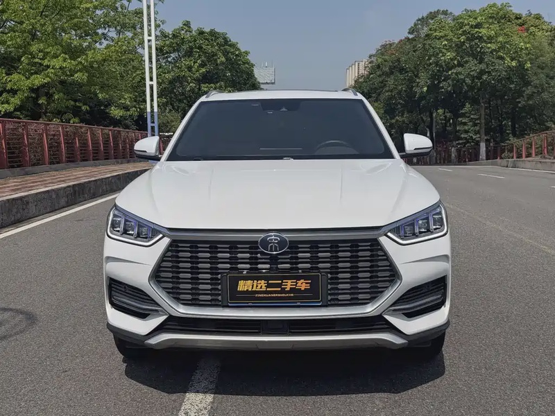 BYD PLUS