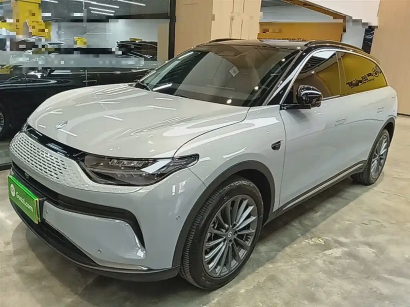 Leapmotor C11