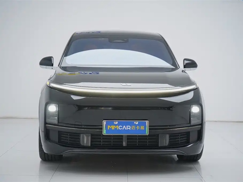 Li Auto L8