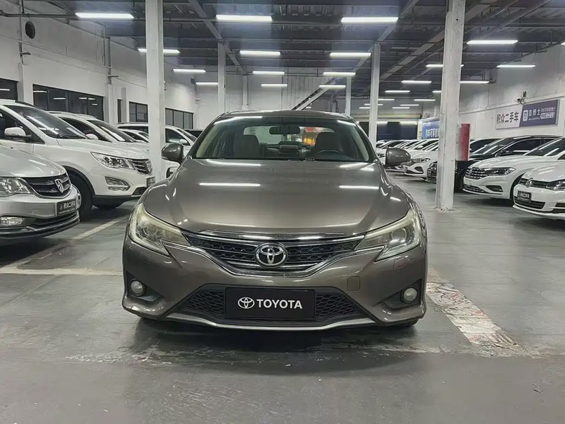 Toyota Reiz