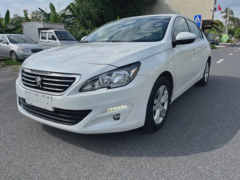 Peugeot 408