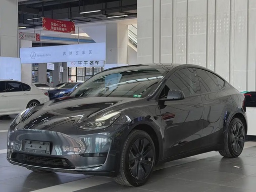 Tesla Model Y 2026
