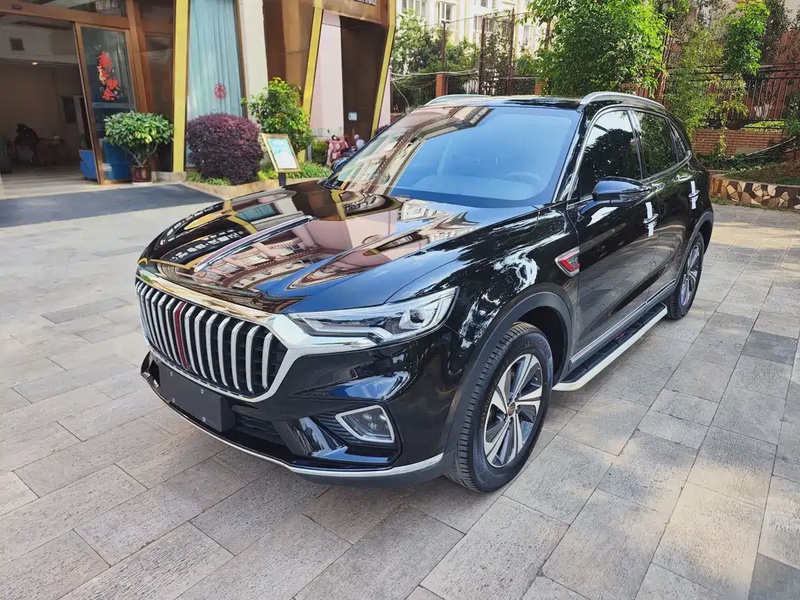 Hongqi HS5