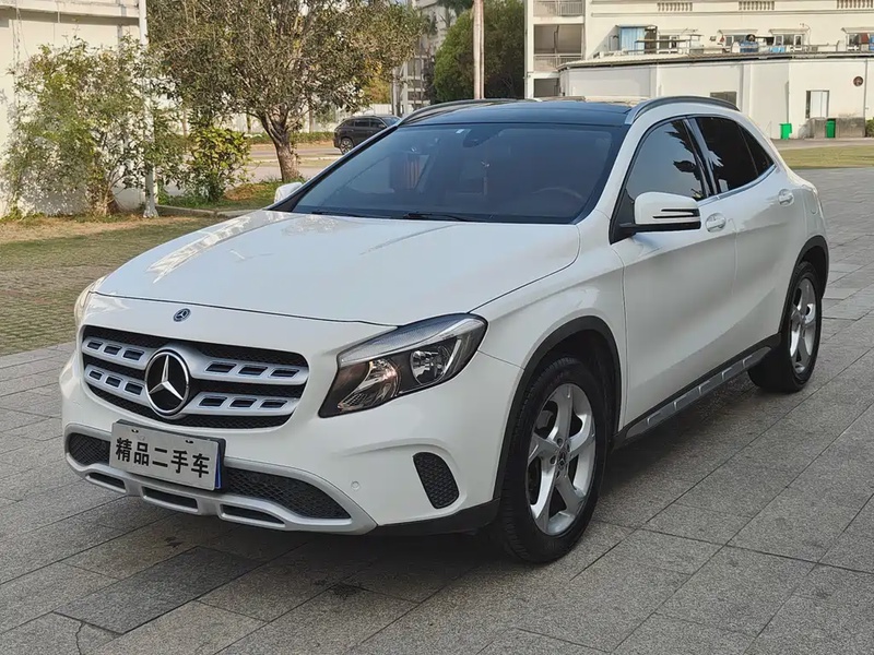 Mercedes-Benz GLA-Class