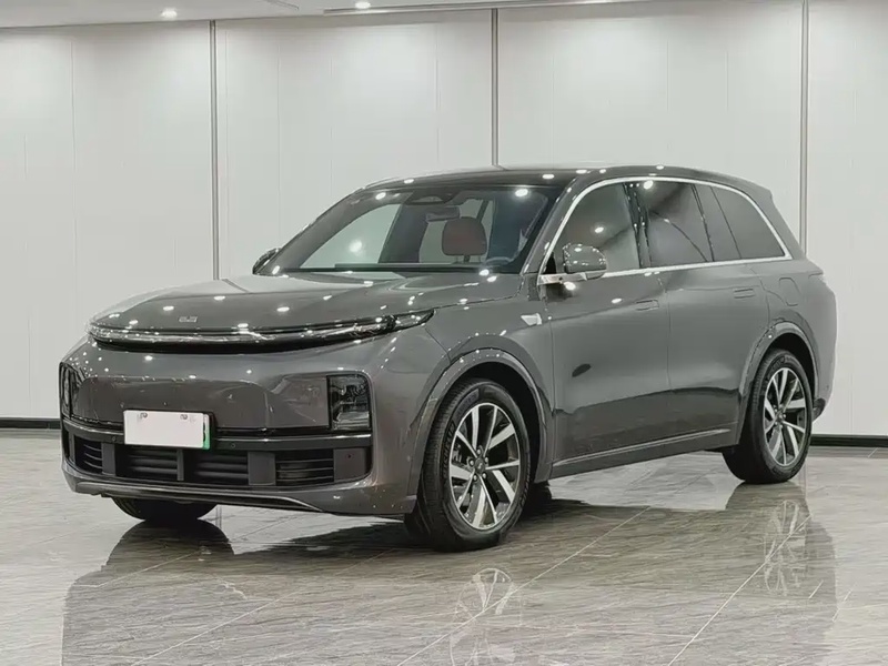 Li Auto L8