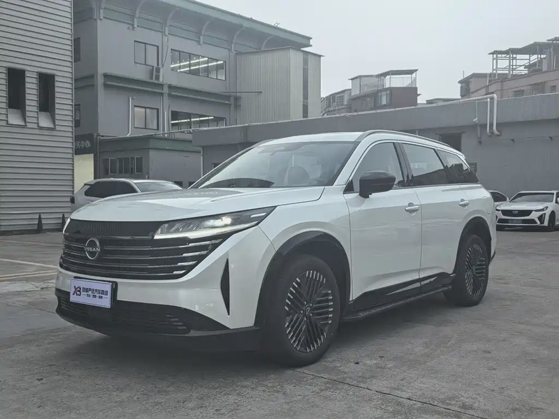 Nissan Teramont