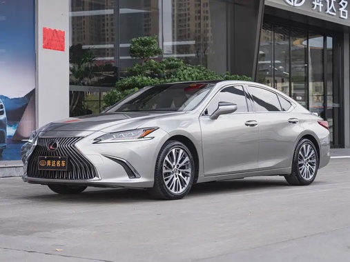 Lexus ES 2018