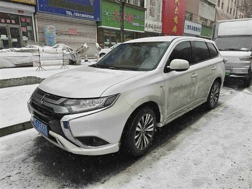 Mitsubishi Outlander 2022