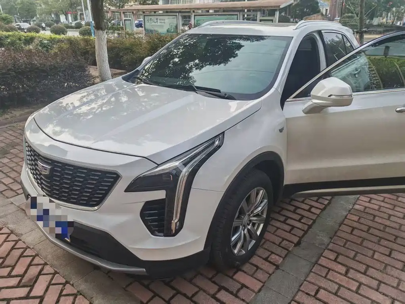 Cadillac XT4