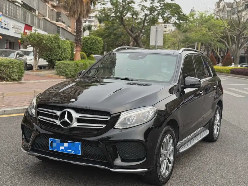 Mercedes-Benz GLE-Class