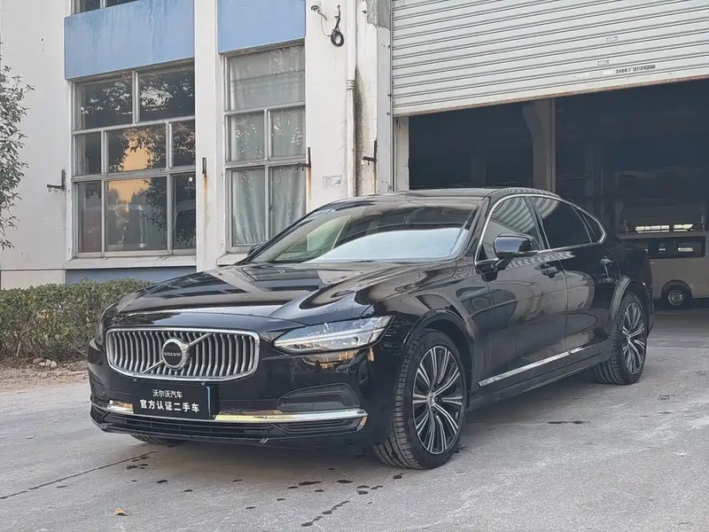 Volvo S90