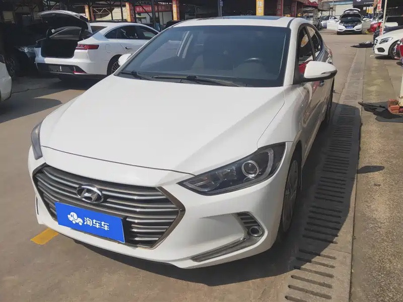 Hyundai Elantra