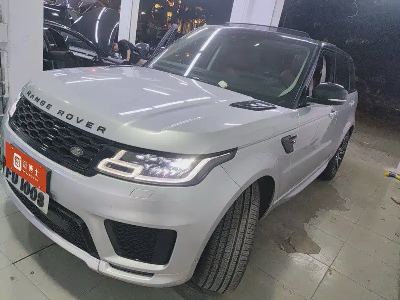 Land Rover Sport
