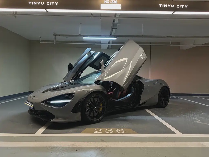 McLaren 720S