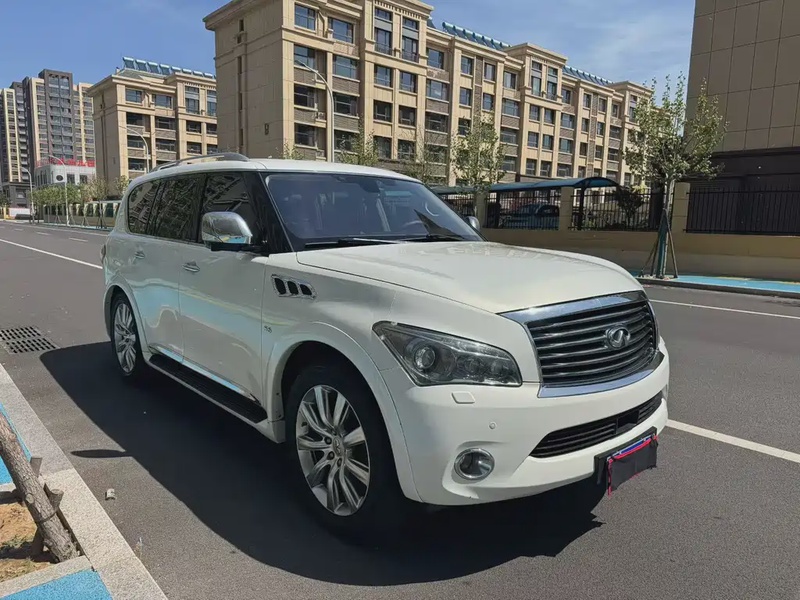 Infiniti QX