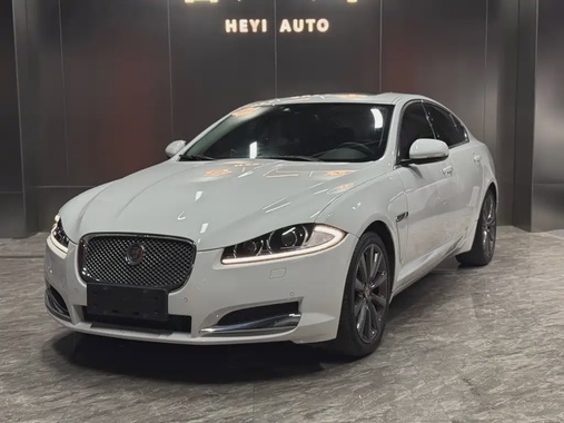 Jaguar XF 2015